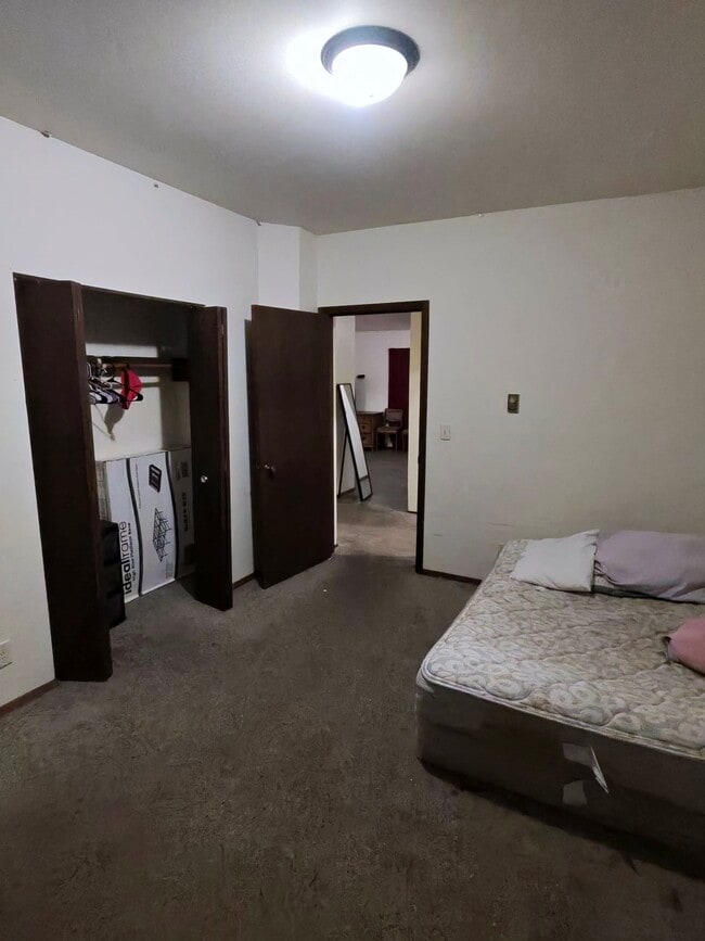 Photo - 934 S 13th St Unit 1