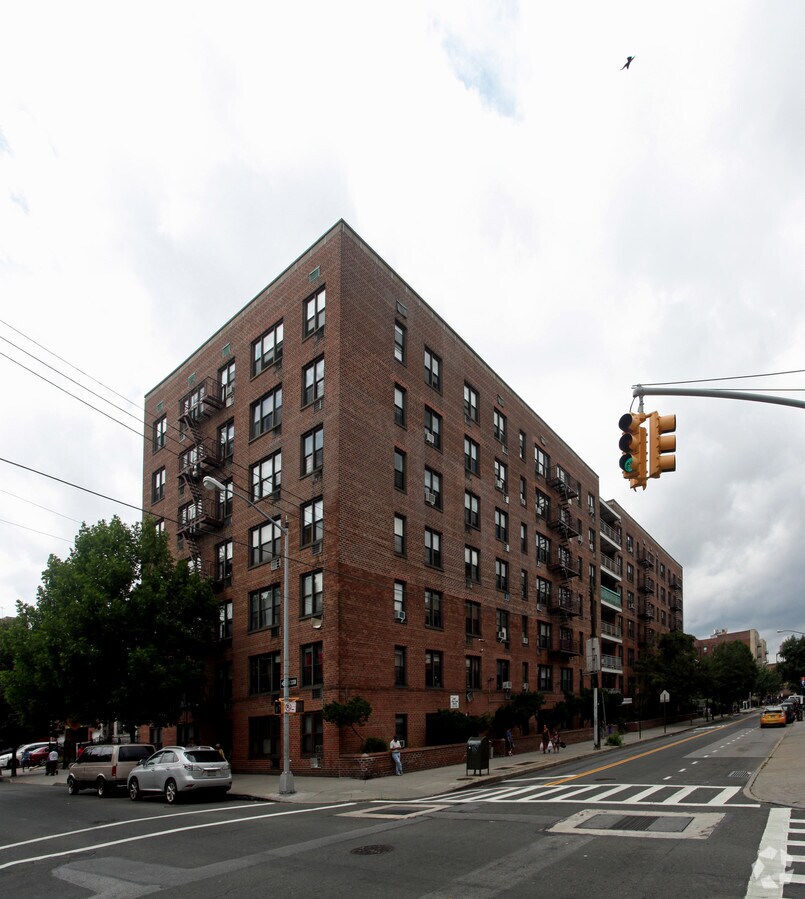 40-70 Hampton St - 40-70 Hampton St