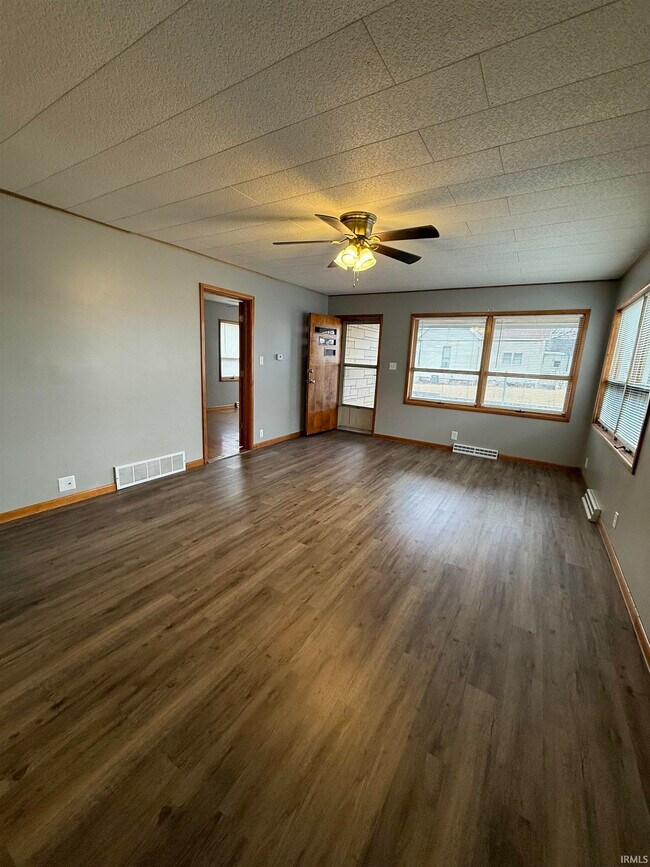 Photo - 1333 Hart St