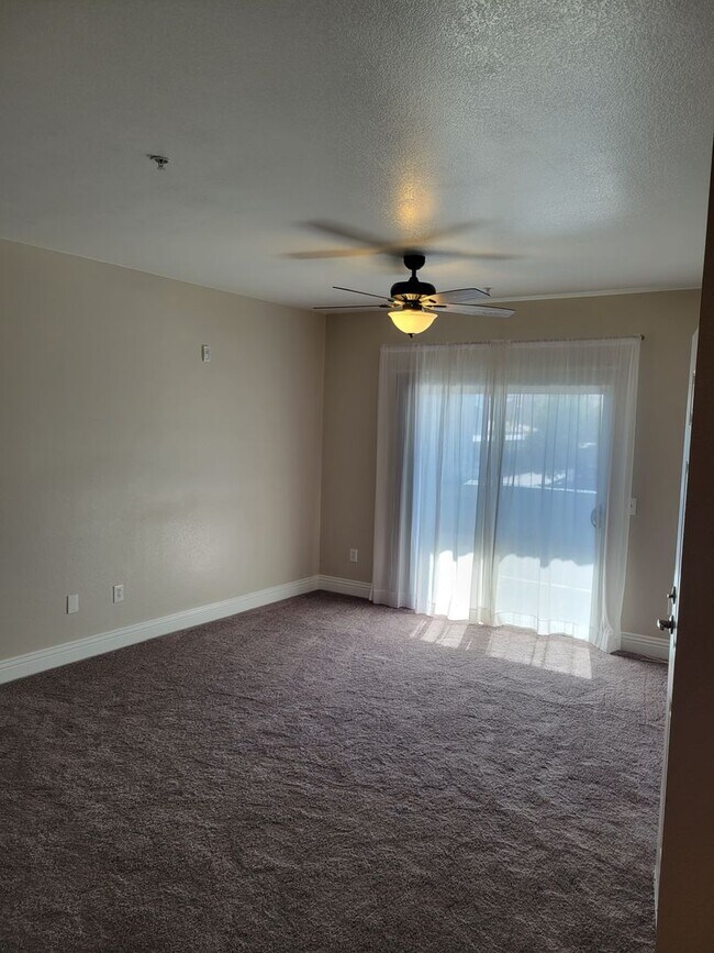 Photo - Amazing 1 bd Condo Awaits You!