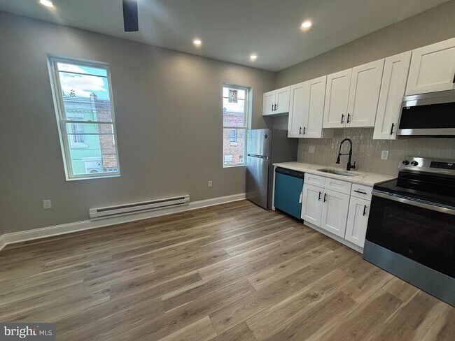 Photo - 3828 N Percy St Unidad 2