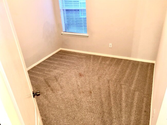 Photo - 5615 Brookhollow Oaks Trail