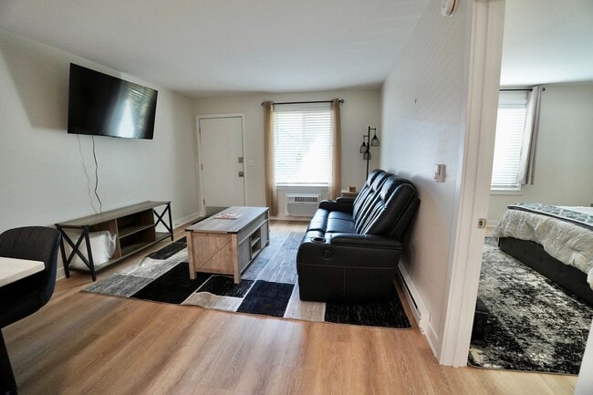 Photo - Green Hills Condo Living! Unit B6