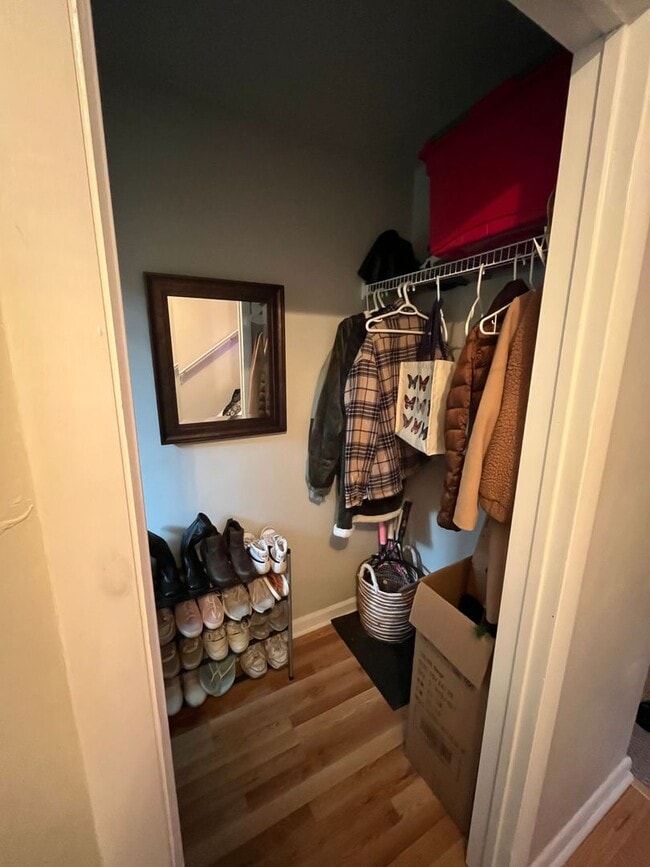 Photo - 1728 Donlee Dr Unit Donlee - 1728