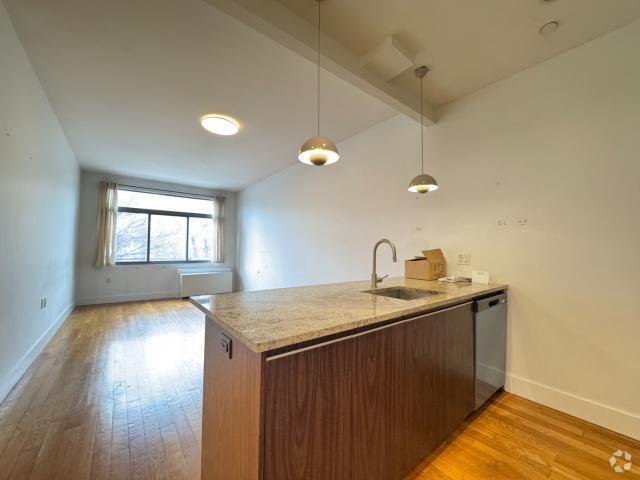 Building Photo - 2 bedroom in Brooklyn NY 11238 Unit 217 Rental