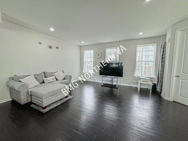 Photo - 42961 Running Creek Square