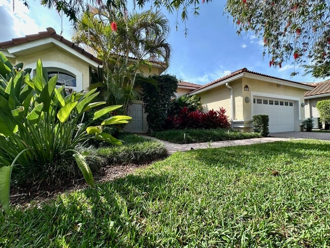 Building Photo - 10216 Lexington Estates Blvd