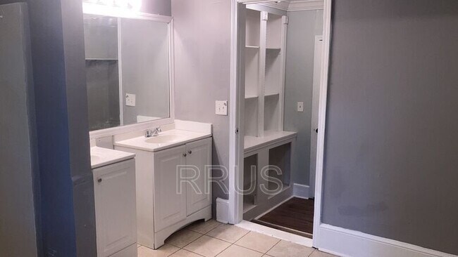 Photo - 2364 Brackett St SW