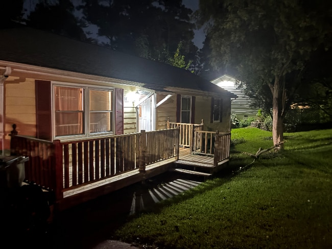 Building Photo - 3 Greywood Dr Rental