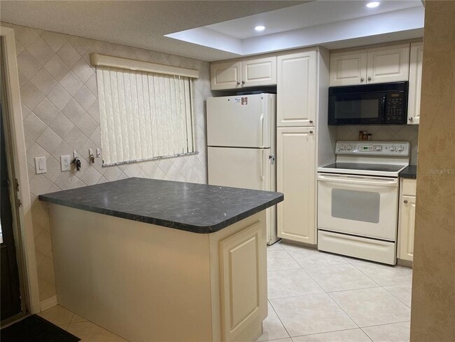 Photo - 2440 Winding Creek Blvd Unidad 108