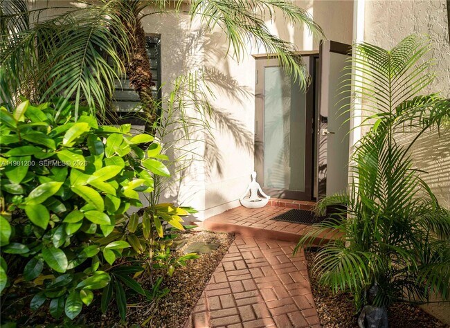 Photo - 4957 NW 93rd Doral Pl