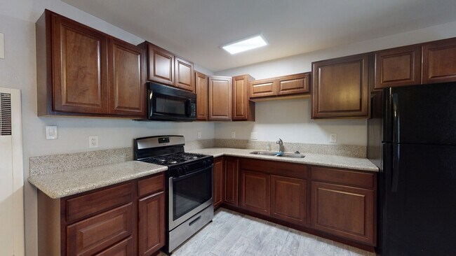 Photo - 1440 Lincoln Ave