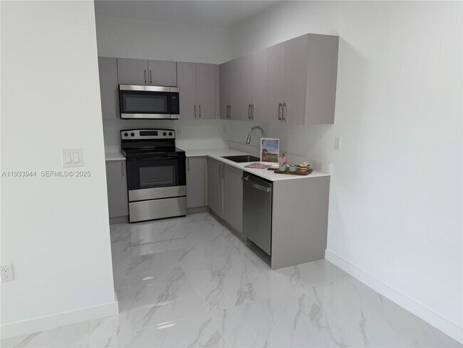 Photo - 2306 E 4th Ave Unit 103