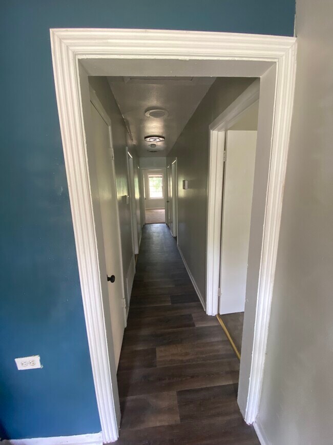 Photo - 2107 Spring St