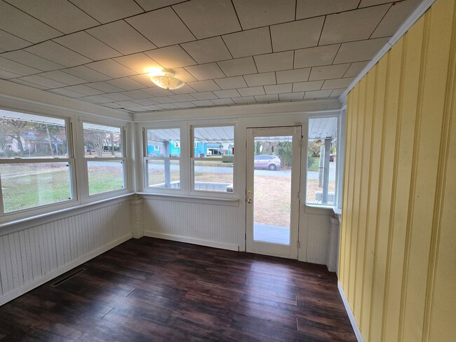 Photo - Charming 1920s Bungalow Steps from Downtow...