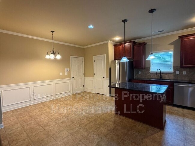 Photo - 3012 Burgess St