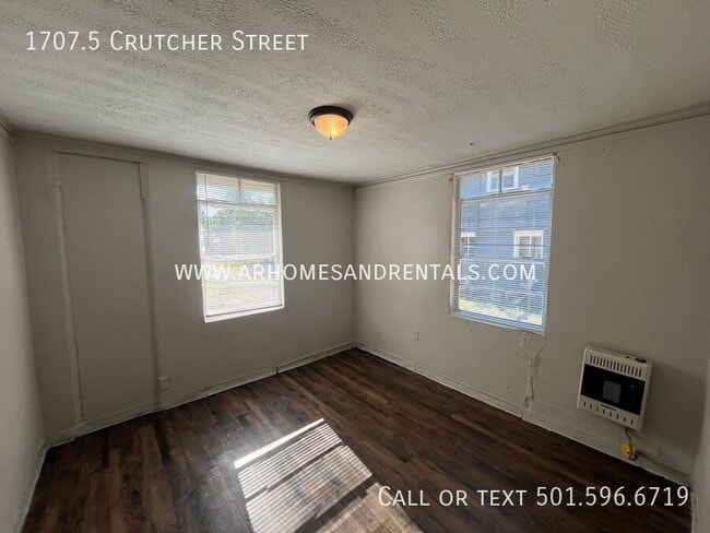 Photo - 1707.5 Crutcher St
