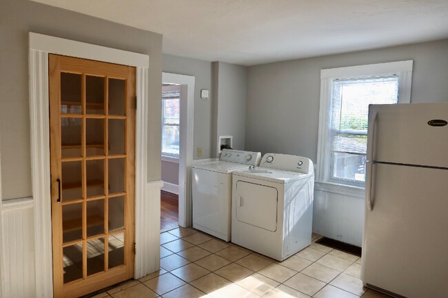 Photo - 165 Grove St Unit 1