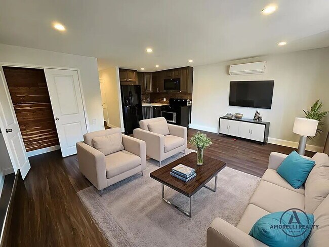"Charming 1-Bedroom Haven in the Heart of Brooklyn – Ideal Urban Retreat!"
