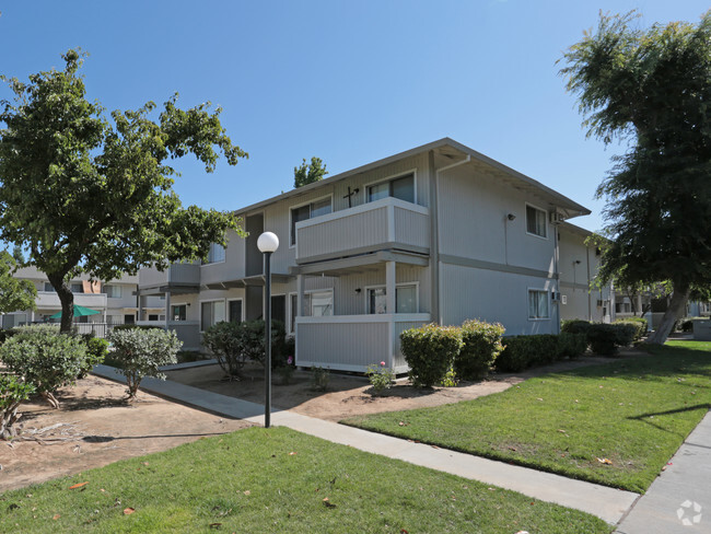 Alamos Gardens - Alamos Gardens Apartments