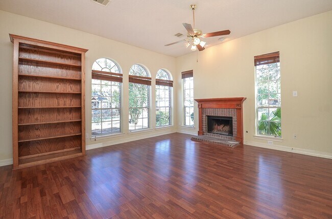 Photo - 1154 Mariner Cove