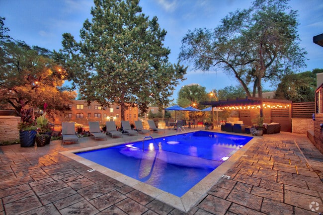 Building Photo - Infinity at Plaza West Rental