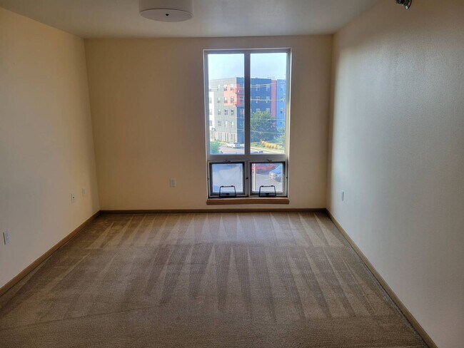 Photo - 2121 S Kinnickinnic Ave Unidad 112