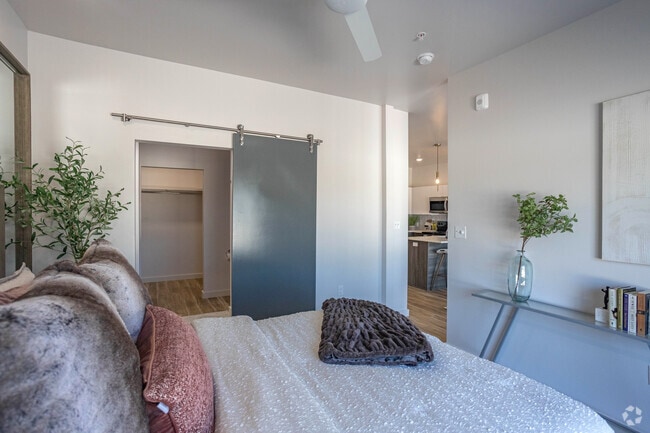 1683-111 - 1BR, 1BA - 650SF - Nova Apartments