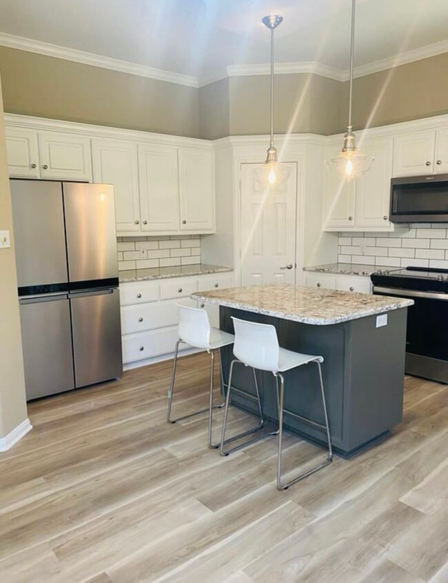 Photo - 3816 Whispering Oaks