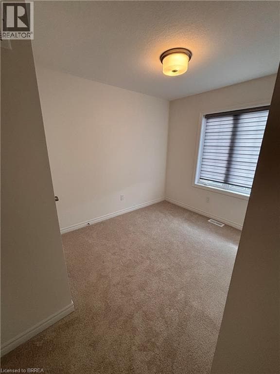 Photo - 620 Colborne St W