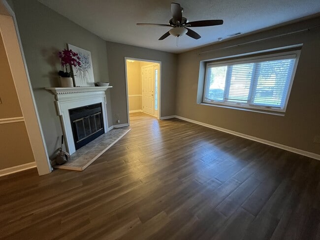 Photo - 12 Poppy Trail