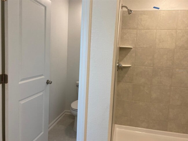 Photo - 725 Reggie Rd