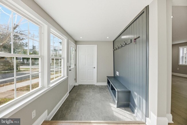 Building Photo - 47 Church St