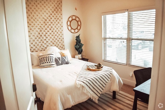 Private Bedrooms - The Station at Raleigh Rental