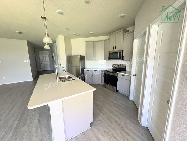 Photo - Charming 3-Bedroom Home with Spacious Backyard in Providence Village!
