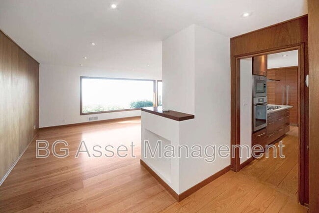 Photo - 1411 Arlington Blvd