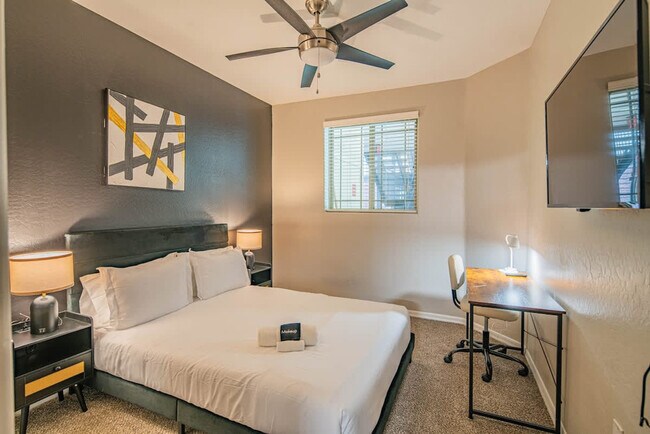 Photo - 1275 E University Dr Unidad ID1263214P