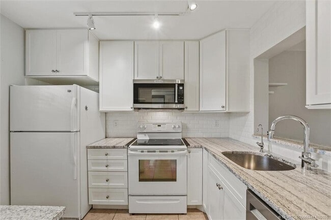 Photo - 3151 SE Aster Ln Unit 1302