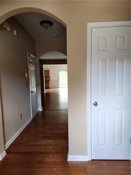 Photo - 5079 Sherwood Way