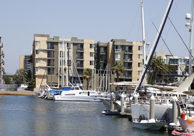 Building Photo - Riviera Collection Rental