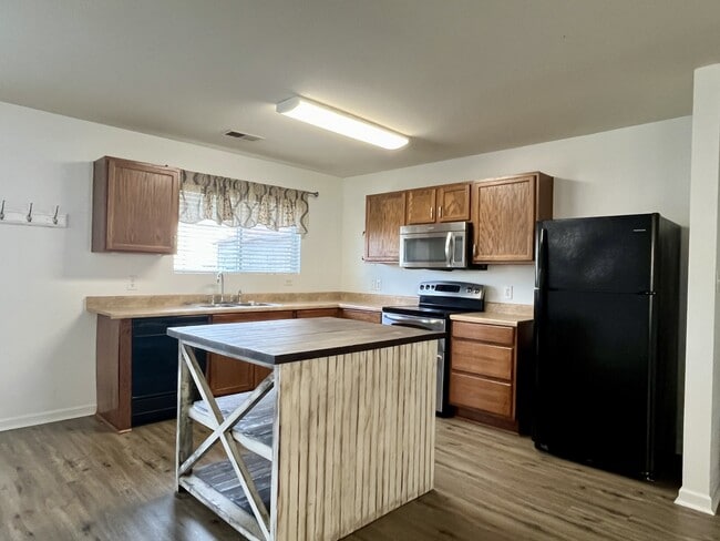 Photo - 202 Sagebrook Dr