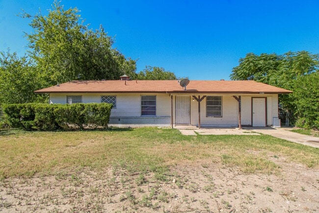 Building Photo - 5822 Branch Valley Dr