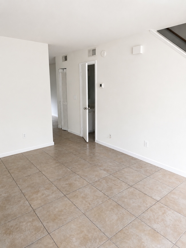 Photo - 142B Unit B