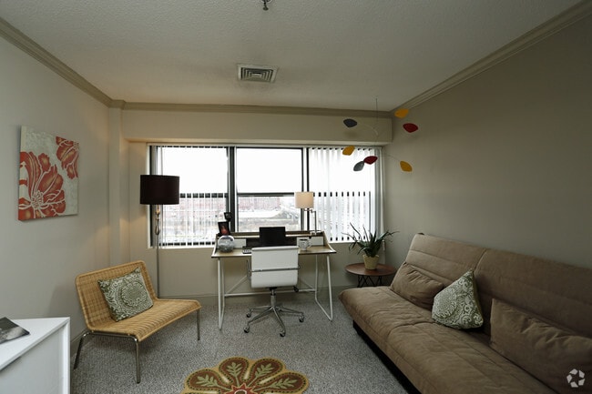 Photo - Wall Street Tower