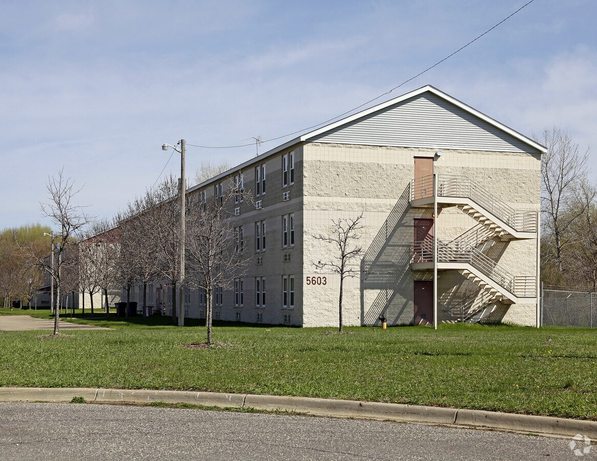 Photo - Valleyfair Commons