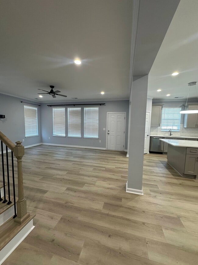 Photo - 517 Cardamon Ct