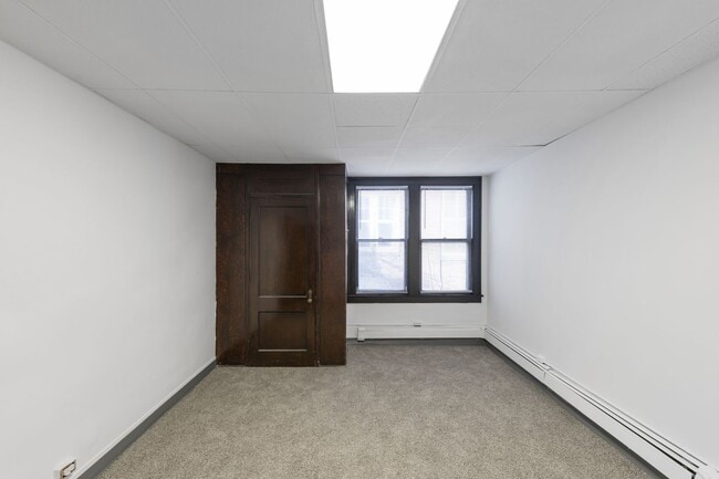 Photo - 2 N Huron St Unit 4-1