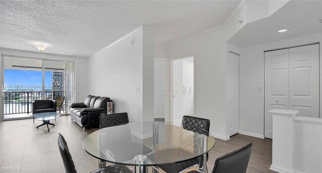 Photo - 2 br, 2 bath Condo - 17150 N Bay Rd Apt 2808 Unit Apt 2808