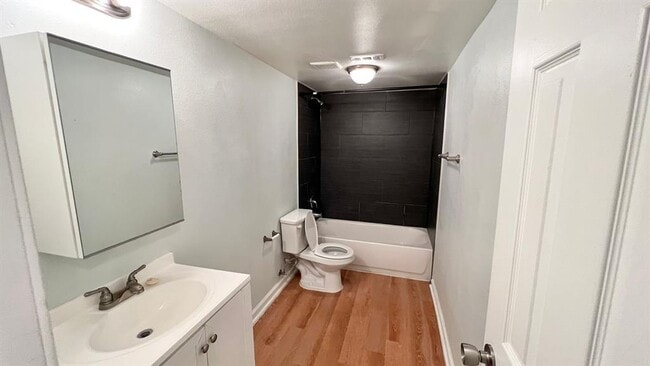 Photo - 2301 Ohlen Rd