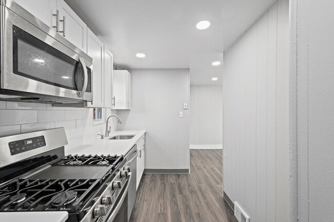 Photo - 3900 Howley St Unit 1